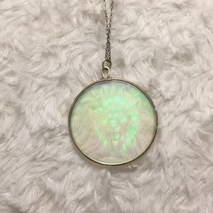 Vintage Gold Lion Hologram necklace ~ 18” chain